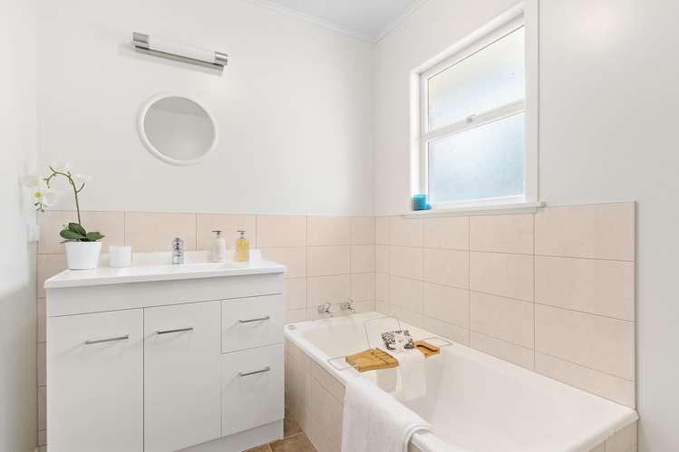 1/20 Dreifuss Place Mangere East_12