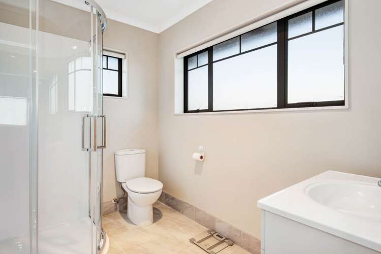 103 Alec Craig Way Gulf Harbour_27