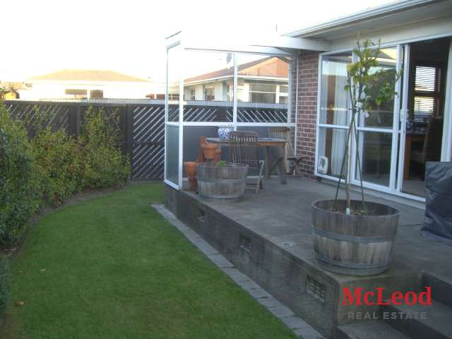 31 Daniels Road Redwood_2