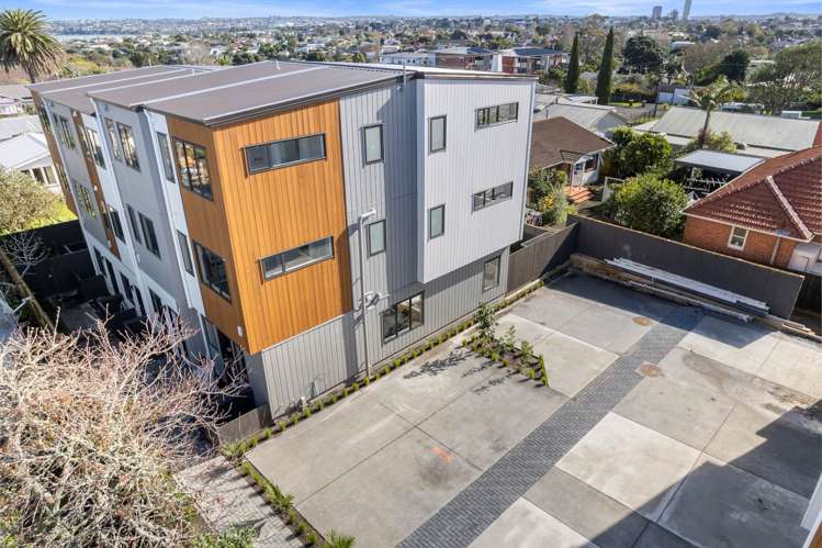 6/6 Harrison Avenue Belmont_29