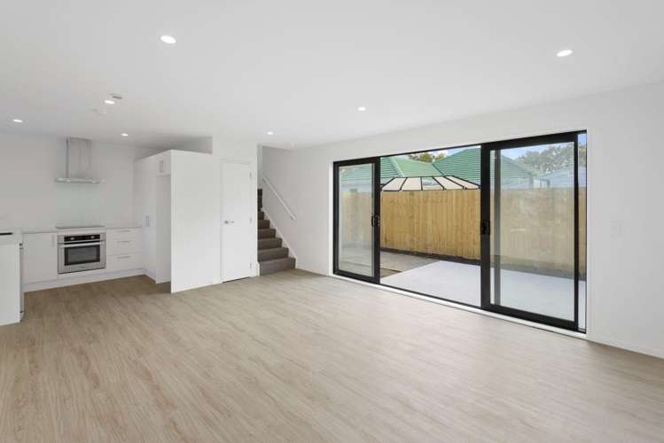 2/20 Inglis Street Phillipstown_2