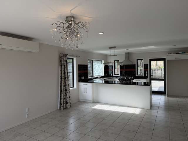 10 Caldera Crescent Pyes Pa_4