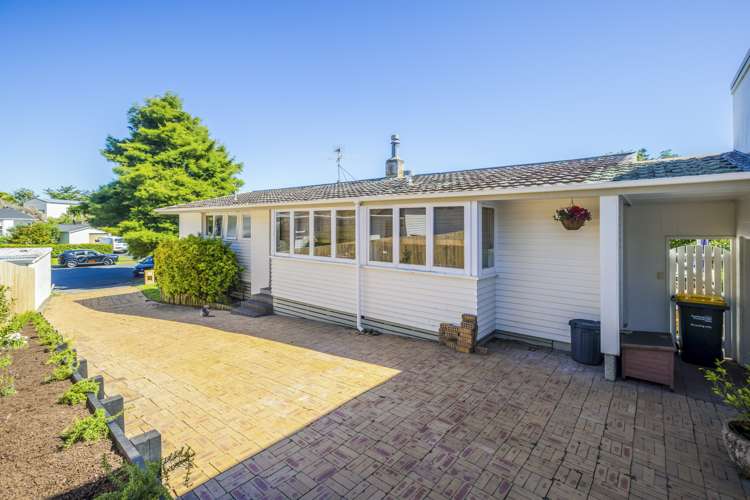 8 Miro Place Waiuku_12