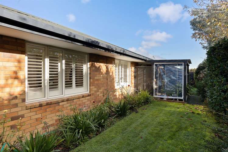 9 Castle Way Beckenham_10