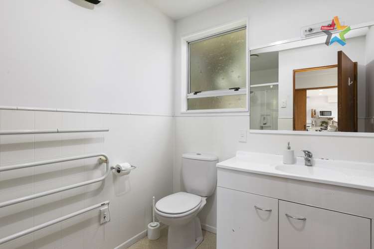 89 Miromiro Road Normandale_16