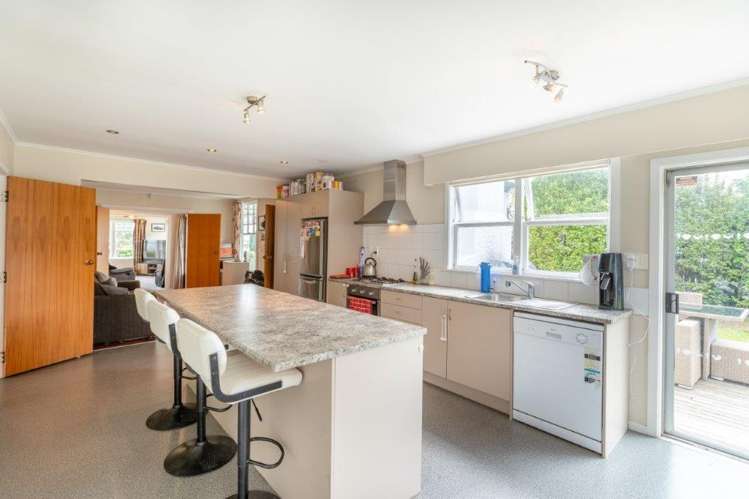 2 Hinemoa Street Paraparaumu_6