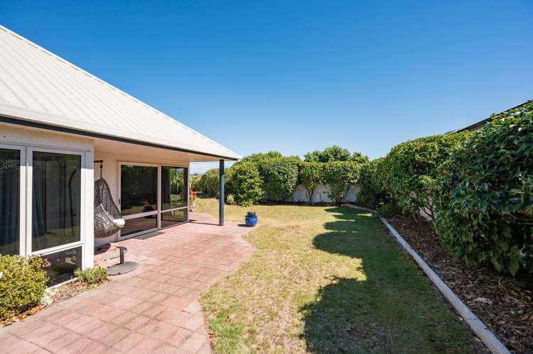 15 Aldinga Avenue Stoke_22