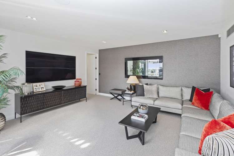 15 Omeo Crescent Redcliffs_15