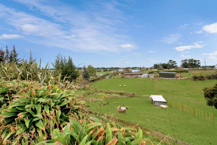 17 King Street Halcombe_29