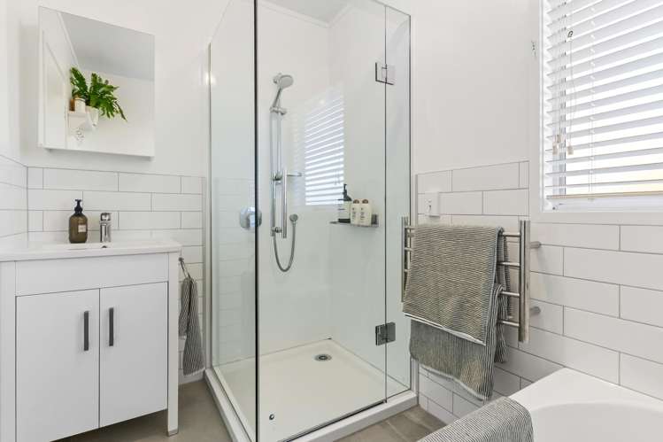 3 Rapaki Place Te Atatu Peninsula_10