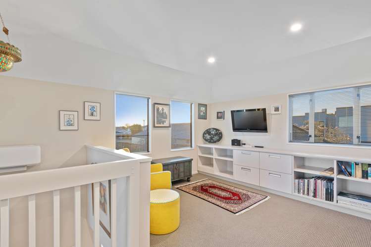 7 Douglas Street Lincoln_22