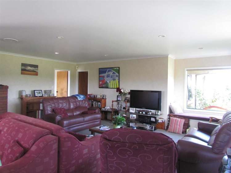 132 Ohangai Road Normanby_17