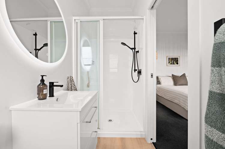 9 Hall Road Peacocke_12