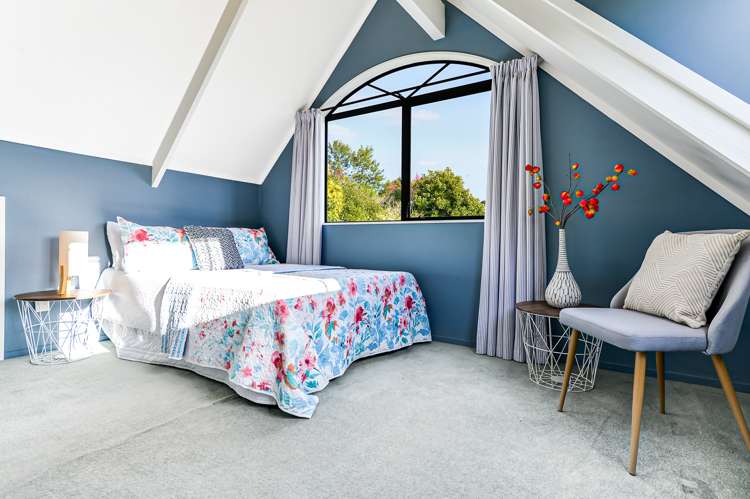 63 Sunnyhills Avenue Glenview_19