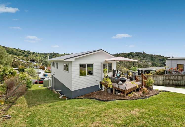 73 Carlton Crescent Maraetai_12