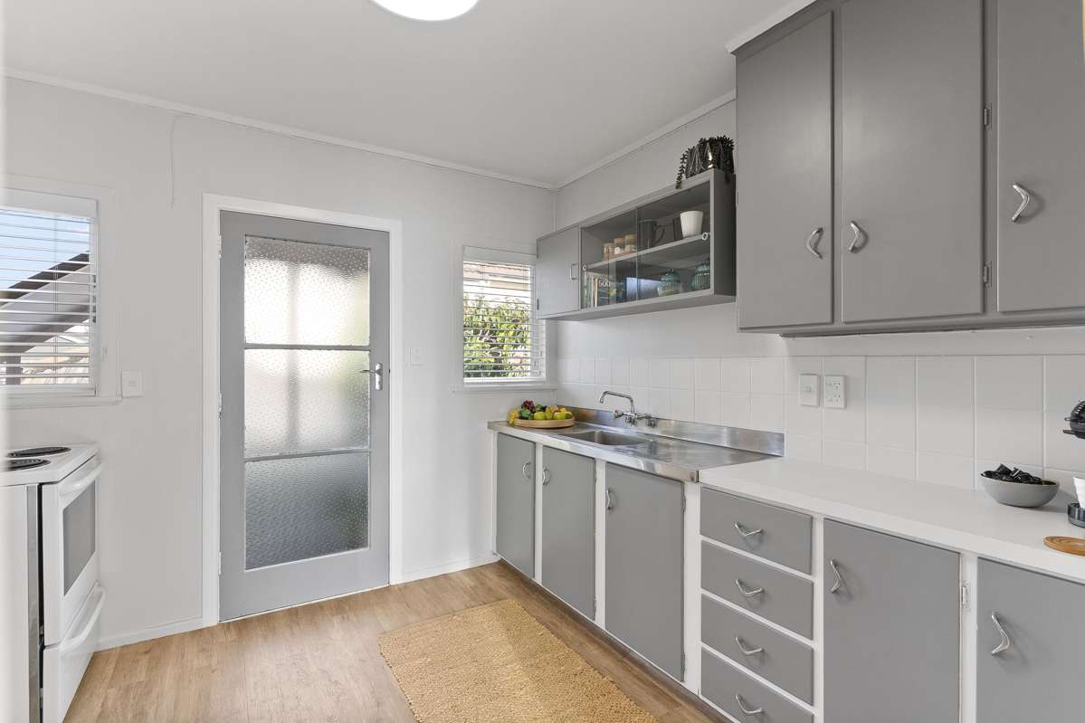 2/4 Cecil Road_3