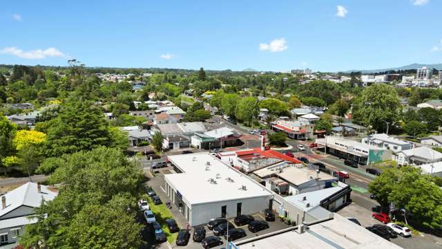 2/25 Te Aroha Street East Hamilton East_2