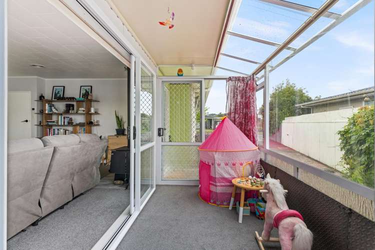 17 Roskilda Crescent Taradale_6