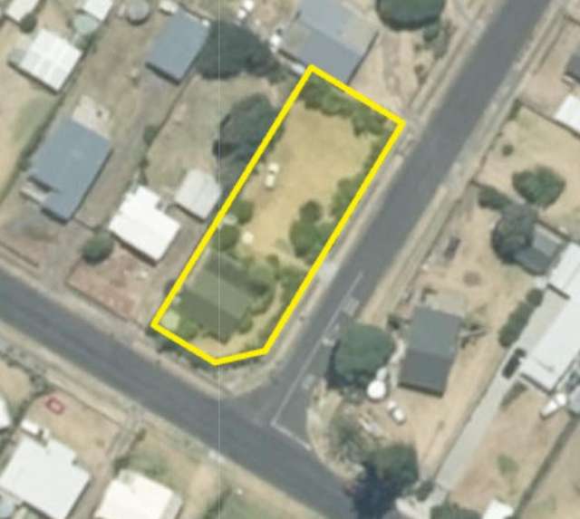 14 Mission Road Port Waikato_1