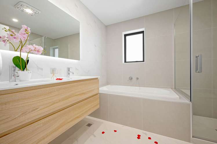 1, 2, 8/14 Woodford Avenue Henderson_18