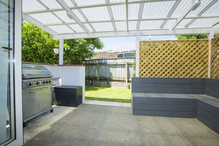 15 Silverstone Place Lytton West_8