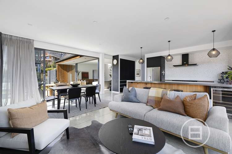 9 Falconer Rise Jacks Point_5