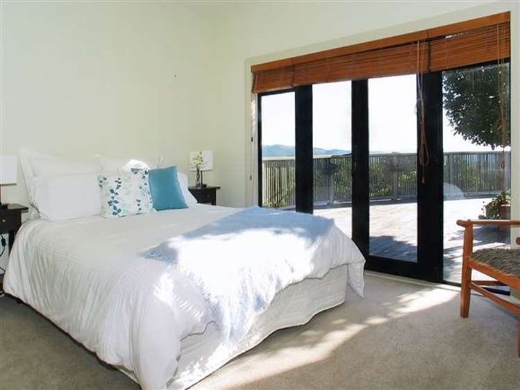 16 Kahurangi Heights Aotea_15