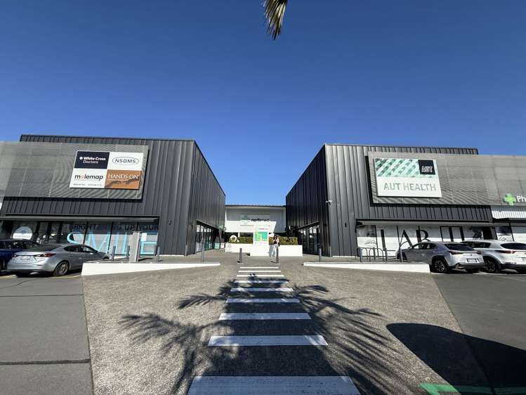 3 Akoranga Drive Northcote_1