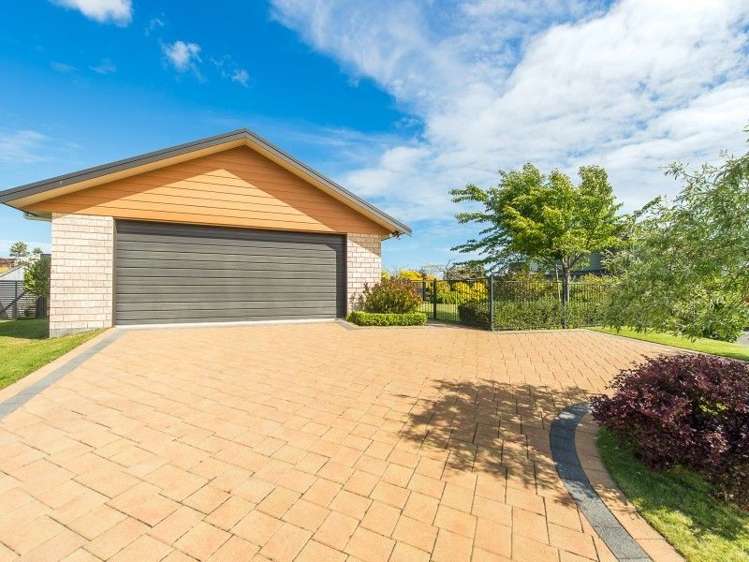 6 Lithgow Drive Otamatea_22