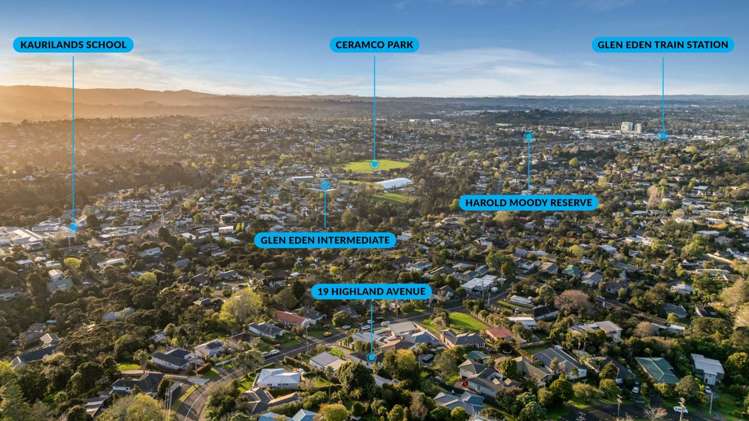 19 Highland Avenue Titirangi_26