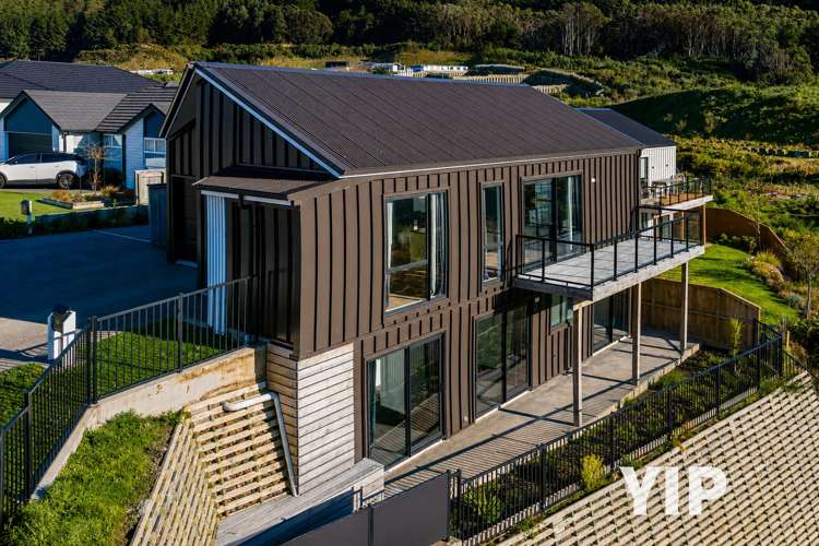 36 Hokioi Drive Kenepuru_14
