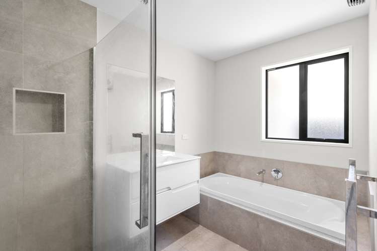 32 Evelyn Crescent Marshland_11