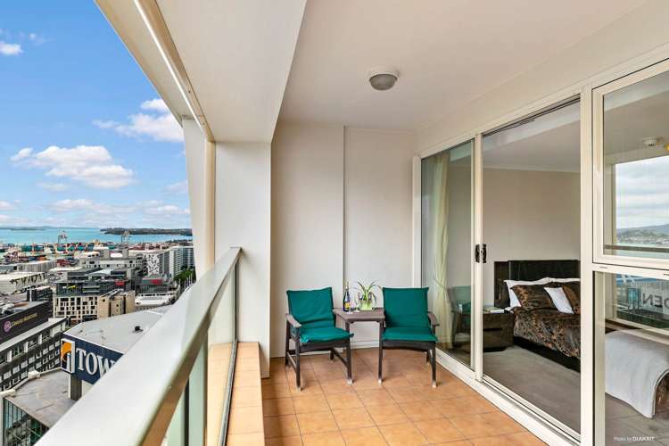 2406/8 Albert Street Auckland Central_13