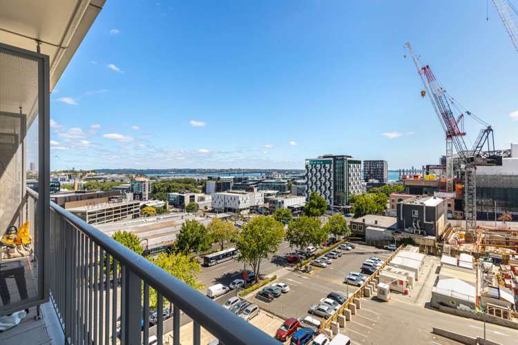 818/72 Nelson Street Auckland Central_3