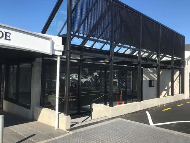 Unit R8, 40 Hurstmere Road Takapuna_2