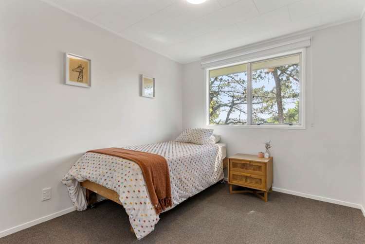 2/63 Rosier Road Glen Eden_12