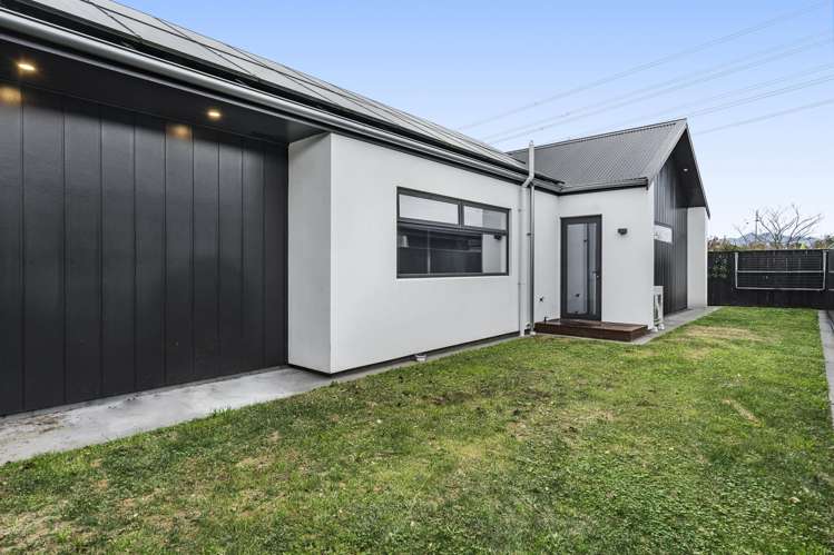 28 Honeyfield Drive Whalers Gate_33