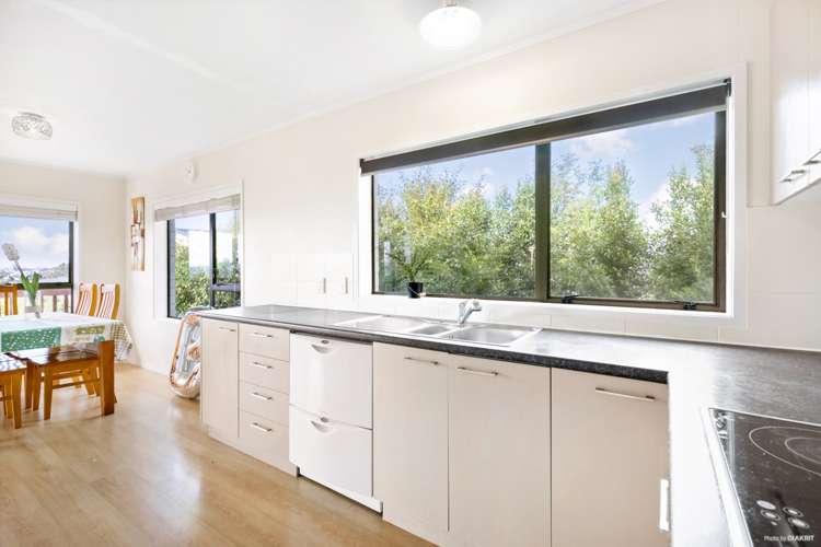 2/107 Golf Road New Lynn_6