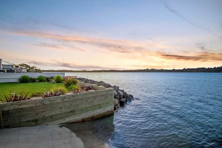 78 The Terrace Herald Island_10