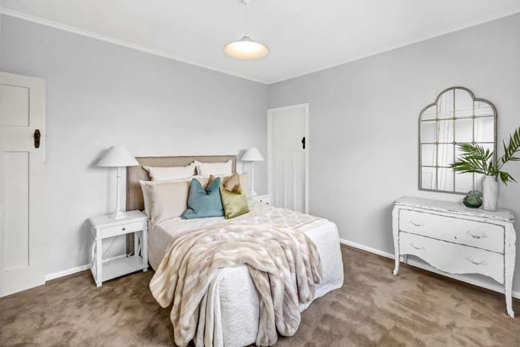 72 Marine Parade Mellons Bay_8