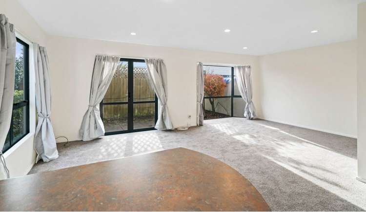 2/337 Selwyn Street Addington_6