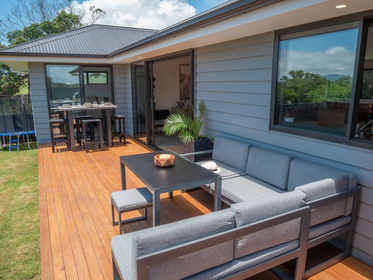 24 Dudley Crescent Cable Bay_9