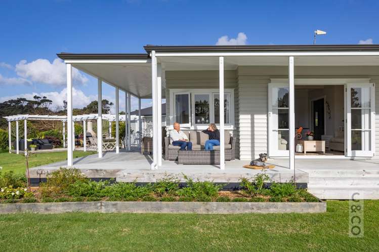 93 Alf Access Road Helensville_11