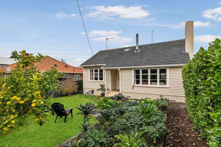 12 Brookfield Avenue_0