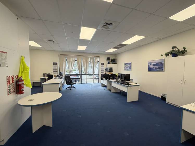 Unit 4, 21 Bell Road South Gracefield_7