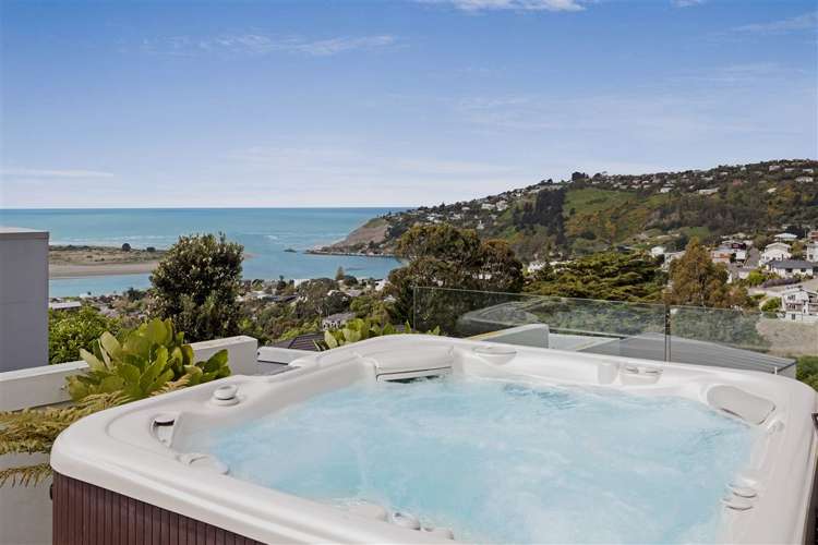 95 Glenstrae Road Redcliffs_32