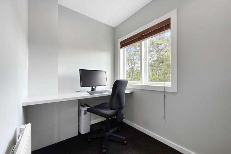 11 Chatham Avenue Paremoremo_17