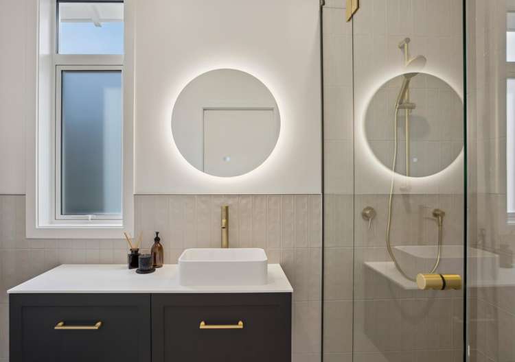 105 Burdon Loop Lake Hawea_17