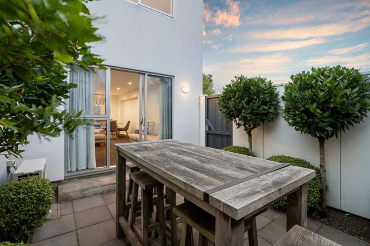 8/46 Andover Street_0