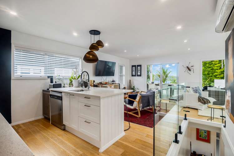 679 Huia Road Parau_8